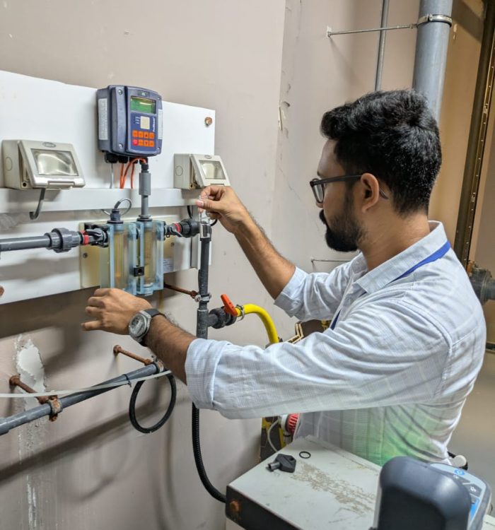 WhatsApp Image 2025-12-20 at 00.43.34 (1)